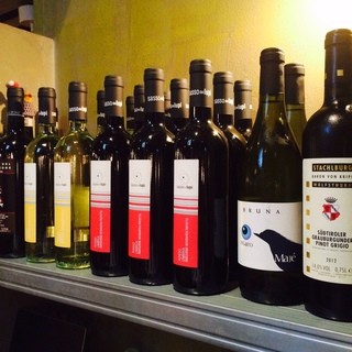 イタリアからの直輸入ワインが自慢♪