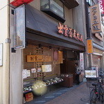 Izumo Soba - 入り安い大衆的な外観