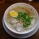 だるま大使 - だるまラーメン博多麺バリカタ