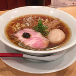 Japanese Soba Noodles 蔦 - 【味玉醤油そば】（950円税込）