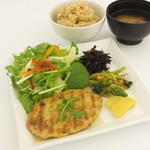 元氣亭 - 本日のお食事　日替わりでメインが変わります