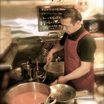 めだかタンタン - ●シミュレーション▶︎【11】料理中！　真剣さが伝わってきます！　（掲載許諾済）【2015年6月25日撮影】