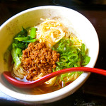 めだかタンタン - 担々麺の常識がことごとくない、斬新な「汁なし担々麺」なんで練り胡麻がはいっていないのに、こんなにおいしいの？！　ミラクル〜　【感動度】★★★★★★★★★★★∞無限大MAX【2015年6月25日撮影】