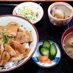 しれとこ家 - 定食で800円