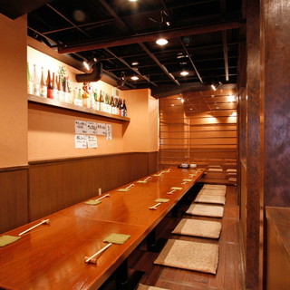 All seats are horigotatsu tatami rooms.