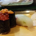 八石 - ウニいくら鯛 握り