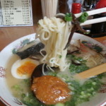 徳吉ラーメン - やや細麺？