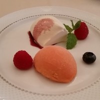 クチーナ ヒラタ - ランチデザート：パパイヤのシャーベットとパンナコッタ