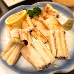 居酒屋 季助 - 江戸前あなごの白焼き