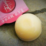 おかやま桃子 - 清水白桃水羊羹（220円）