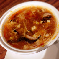 China Four Seasons 六本木店 - 酸辣湯(580円)