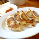 弥山 - 2015年3月　焼き餃子【180円】この店にアベノミクスの文字はない！
