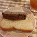 ピアットロッソ - ランチセットのパン
