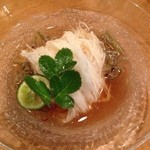 千切り大根とジュンサイ