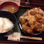 フジヤマドラゴン 尼崎杭瀬店 - フジヤマ盛り からあげ定食780円
