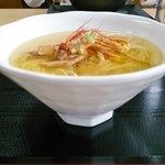 魔界ラーメン 月光 - 今時の鋭角な丼（鶏塩中華そば）