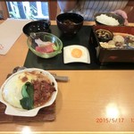 懐石料理さとし - 玉手箱　メイン　鶏肉の味噌煮込み風・温泉卵添え？