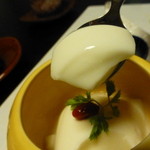 坐忘庵 - プリンはこんな感じ