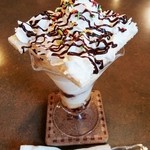 喫茶 俺ん家゛ - 料理写真:チョコレートパフェ　550円　2015/06