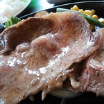 ウエムラ・ベース - お肉のアップ