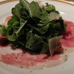 アピシウス - ルッコラとクラテッロのサラダ