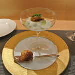 saveur - ホワイトアスパラのムースに生雲丹　グジエール