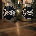 Goofy Cafe & Dine - 2015年05月13日　店内 テーブル