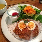 cafe nid - nidキーマカレー（９５０円）