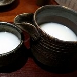 手打ち蕎麦切り　海望 - 美福久 山廃純米にごり(滋賀)。