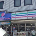 コミュニティ・ストア - お店の外観