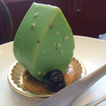 Patisserie Ravi,e relier - ピスタチオのん
                                