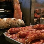 BARU 竹末 - 自家製の豚脂身ソーセージ