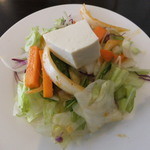 カーン・ケバブ・ビリヤニ - セットのサラダ