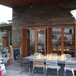 ファーム トゥー ユー - 左奥がレストラン専用テラス