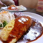 喫茶シララ - オムライスランチ（880円）