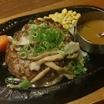 トマト＆オニオン - 焙煎ゴマだれハンバーグ