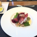レストラン　コンフェッティ - 本日お魚のエスカベッシュと赤いサラダ