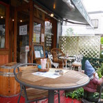 コーヒーロースト ビバーチェ  - テラス席