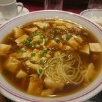 崔さんの店 - マーボー麺（ランチで杏仁豆腐つき）