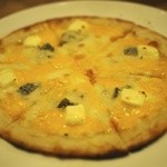 Burrent - チーズとチーズのピザ
