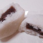 薩摩蒸気屋 工場売店 - かるかん饅頭　自然薯を使った生地に北海道産こしあん入り