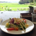 セント シュバイン - 2015年6月：Grillセット(\1900)…景色を見ながらいただくサラダは格別