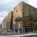 The Royal Pacitic Hotel & Towers - 