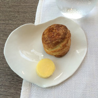 Jean-Georges Tokyo - 焼きたてビスケット