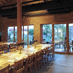 ファーム トゥー ユー - レストランとテラス