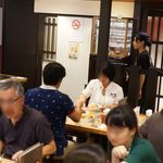 Okonomiyaki Kiji - 盛り上がる店内
