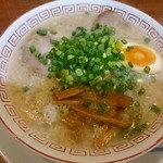 だるま大使 - だるまこってり博多麺バリカタ