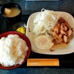 定番食堂 - 生姜焼定食（680円）
