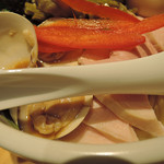 むぎとオリーブ - 特製 鶏と蛤の濃厚つけ麺 大　ズームアップ