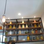 ズッカ ファイン ベジタブル アンド デリ - 内観